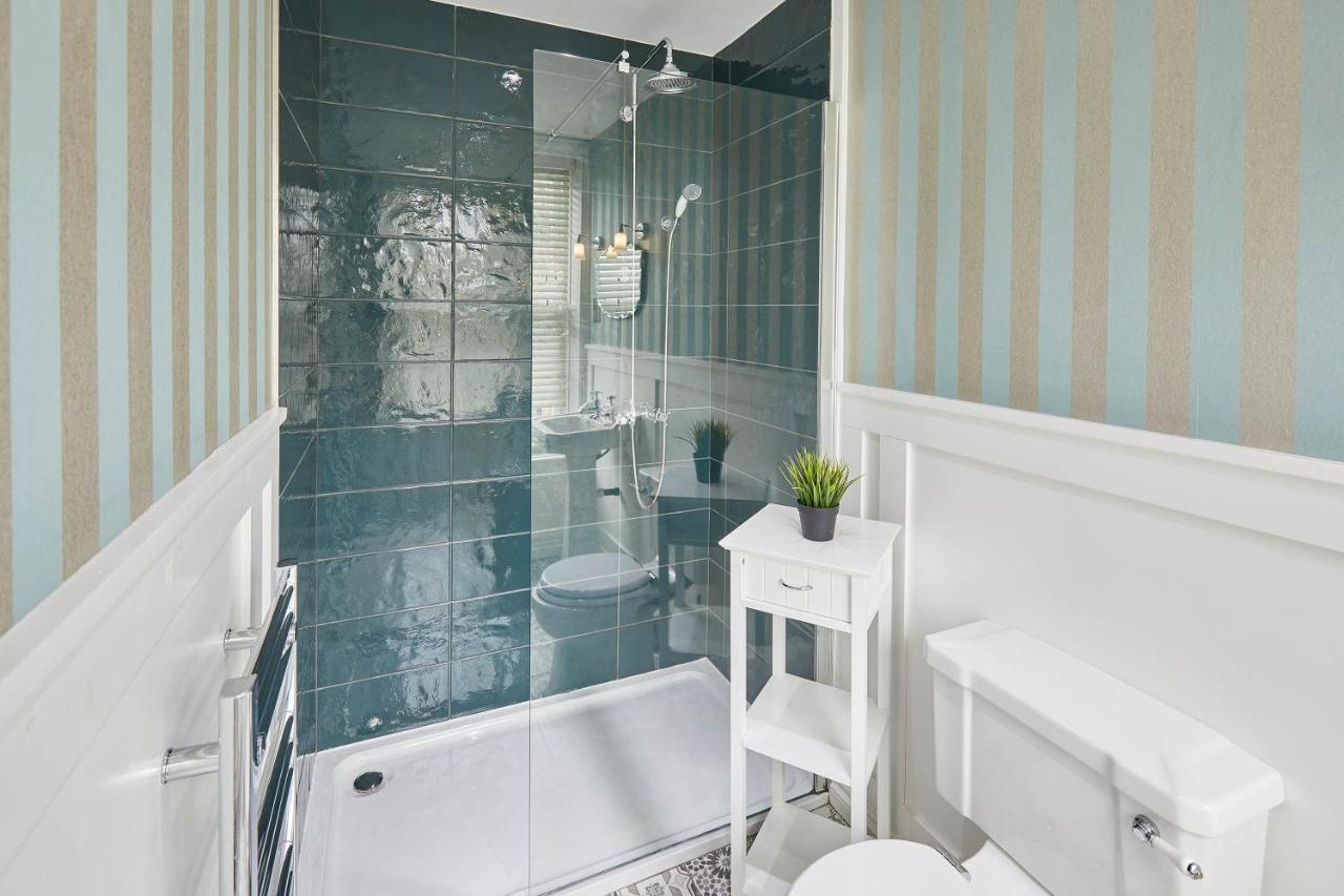 Host & Stay - One Mulgrave Place Whitby Extérieur photo