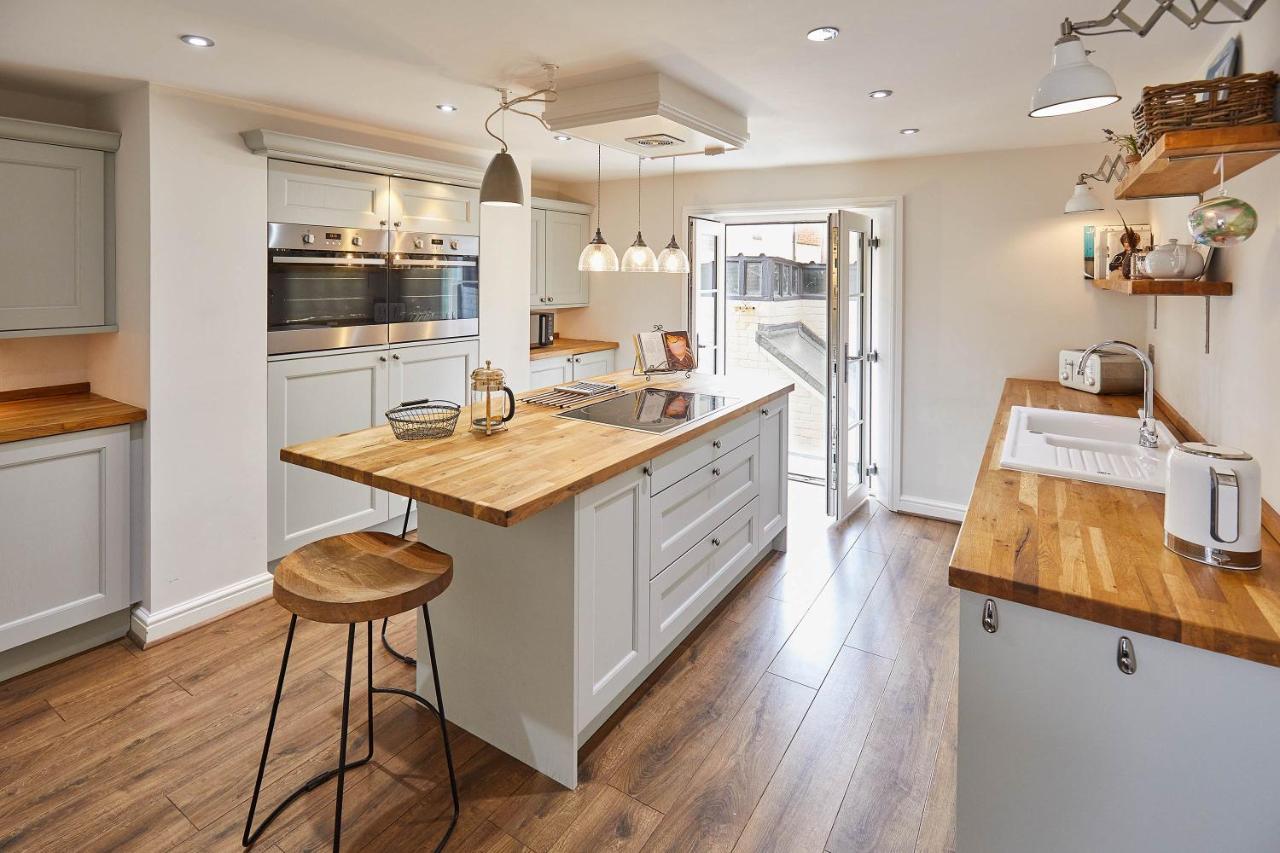 Host & Stay - One Mulgrave Place Whitby Extérieur photo